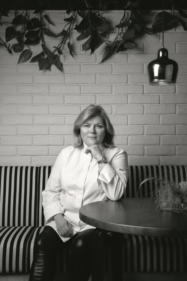 Helena Puolakka: Finnlands Küchenchefin Nummer eins hält den Vorschmack in Ehren. Helena Puolakka: Finnlands Küchenchefin Nummer eins hält den Vorschmack in Ehren.