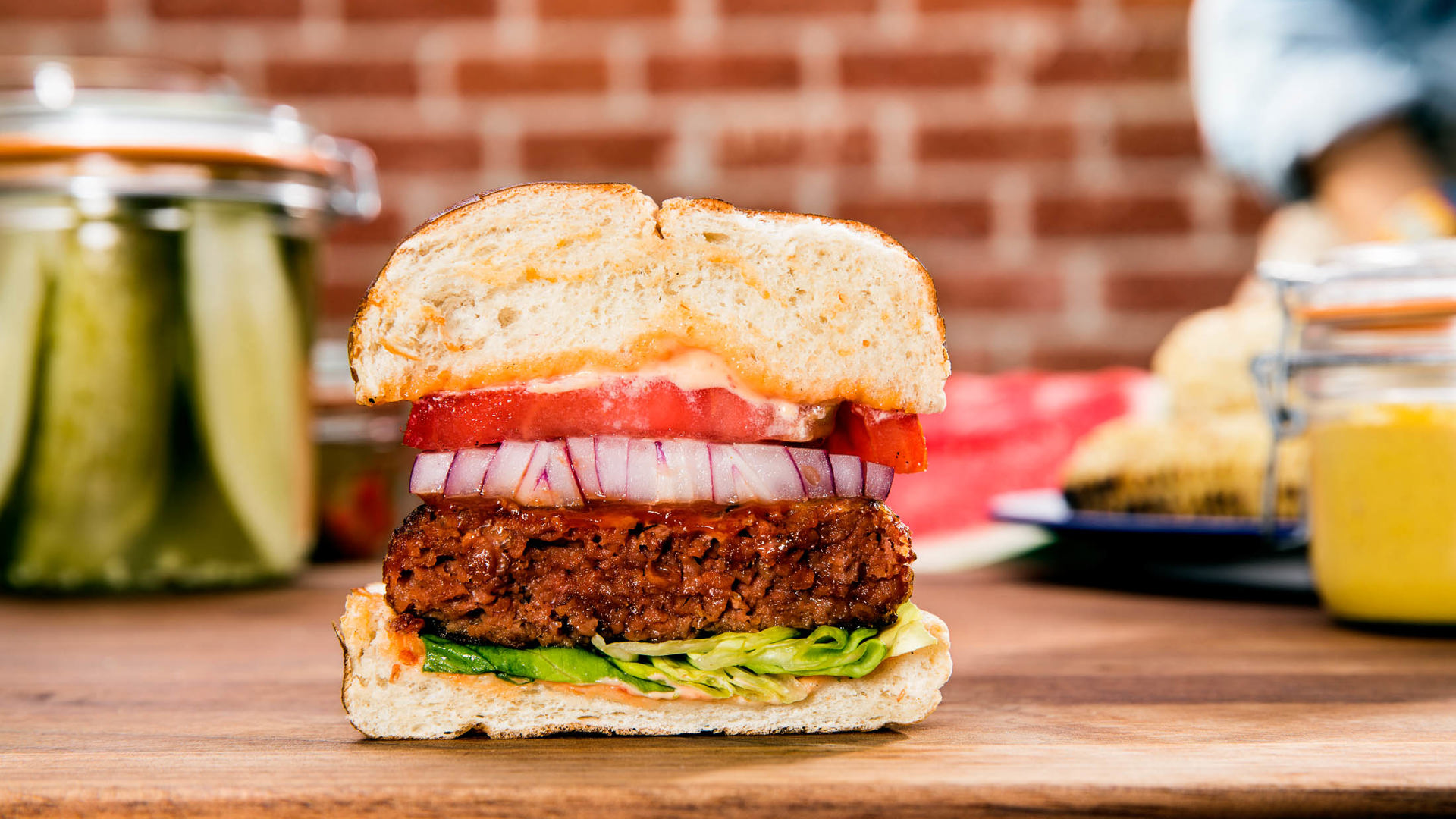 beyondmeatburger2.jpg
