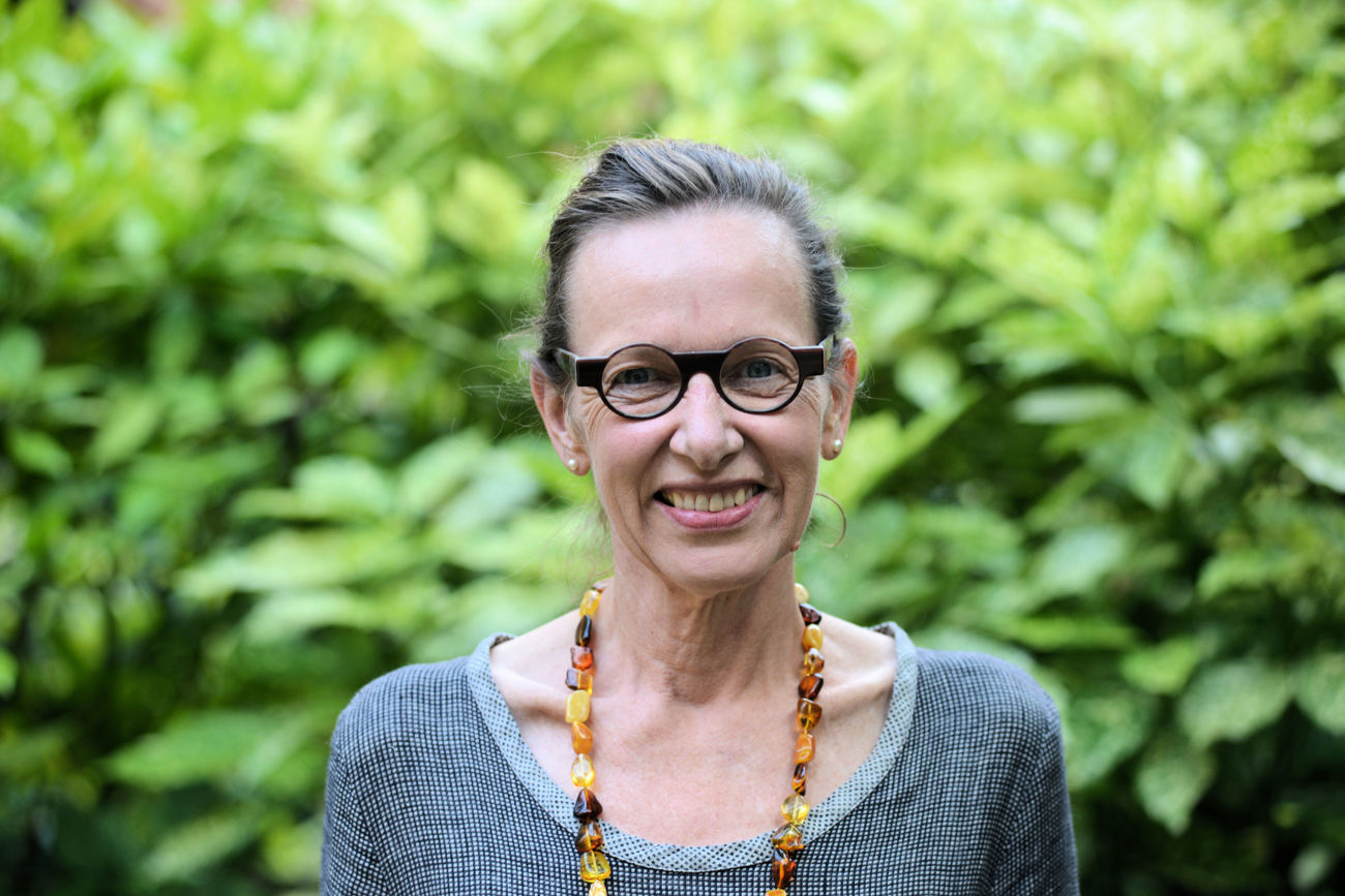 «Wenn Gourmetköche unsere Anliegen aufgreifen, ist das begrüssenswert. Unser Hauptaugenmerk aber betrifft Themen, die keine privilegierte Minderheit, sondern ein grundlegendes Recht aller im Auge haben: den Zugang zu guten, sauberen und fair hergestellten Lebensmitteln», sagt Ursula Hudson, Vorstandsmitglied von Slow Food International. «Wenn Gourmetköche unsere Anliegen aufgreifen, ist das begrüssenswert. Unser Hauptaugenmerk aber betrifft Themen, die keine privilegierte Minderheit, sondern ein grundlegendes Recht aller im Auge haben: den Zugang zu guten, sauberen und fair hergestellten Lebensmitteln», sagt Ursula Hudson, Vorstandsmitglied von Slow Food International.